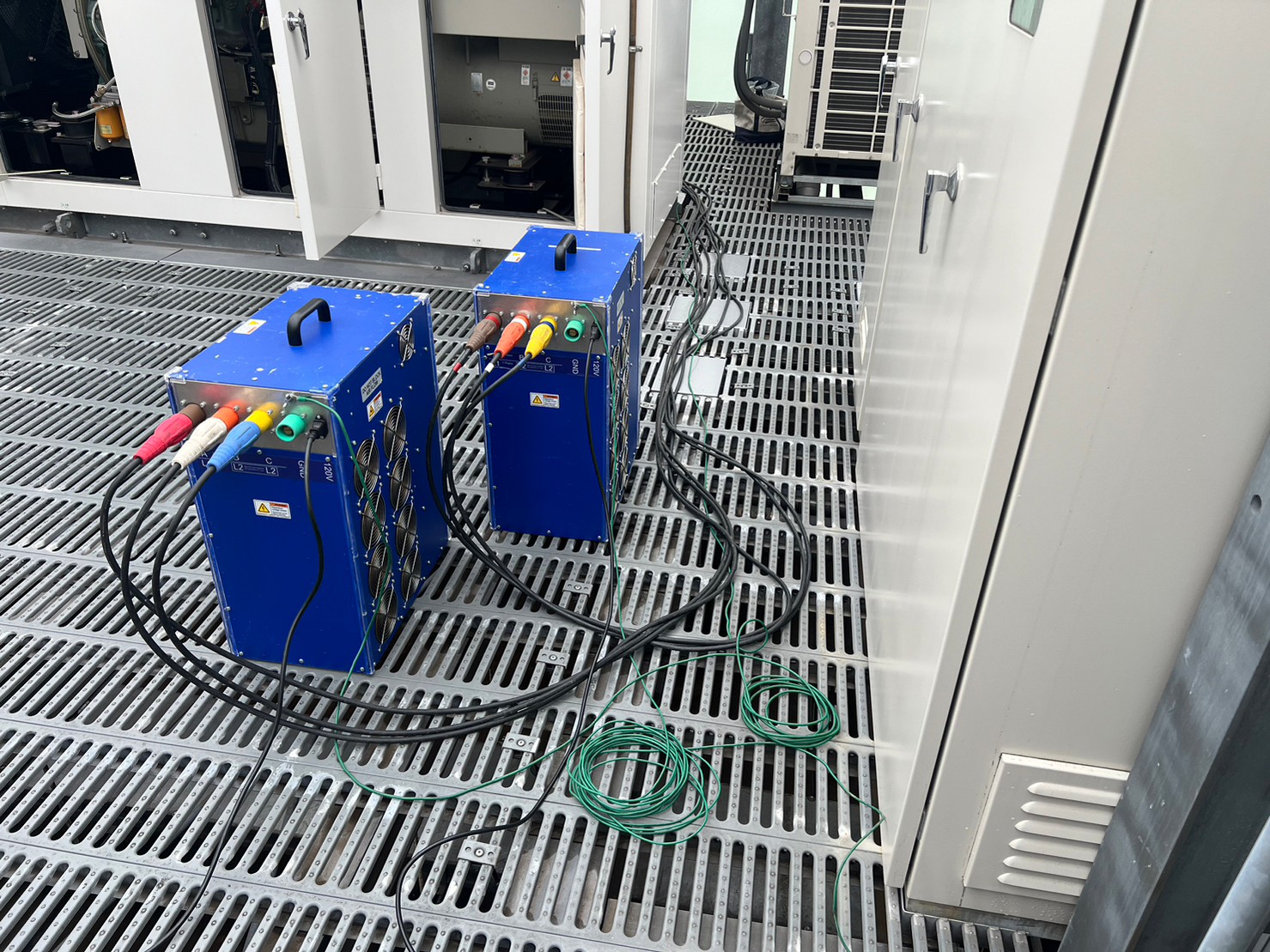 模擬負荷試験の様子